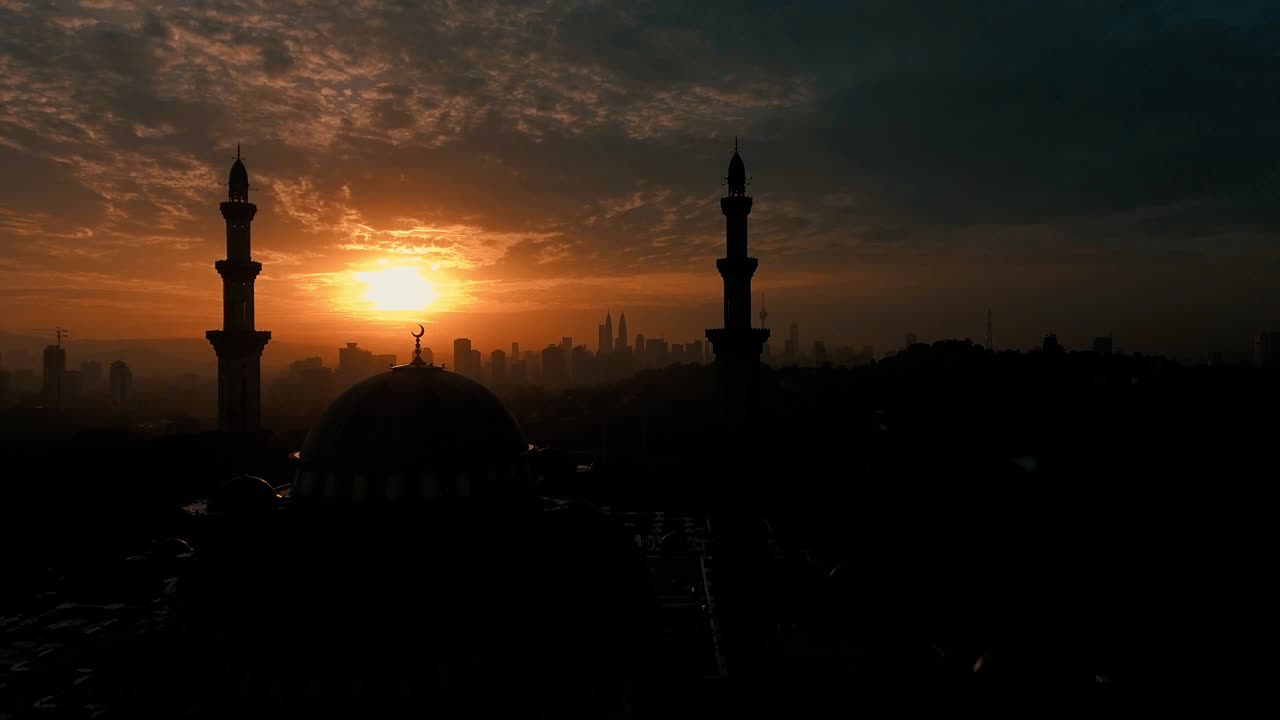 Masjid Wilayah Persekutuan.