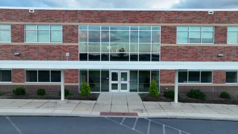 Modern-brick-school-building-with-large-windows-and-a-welcoming-entrance