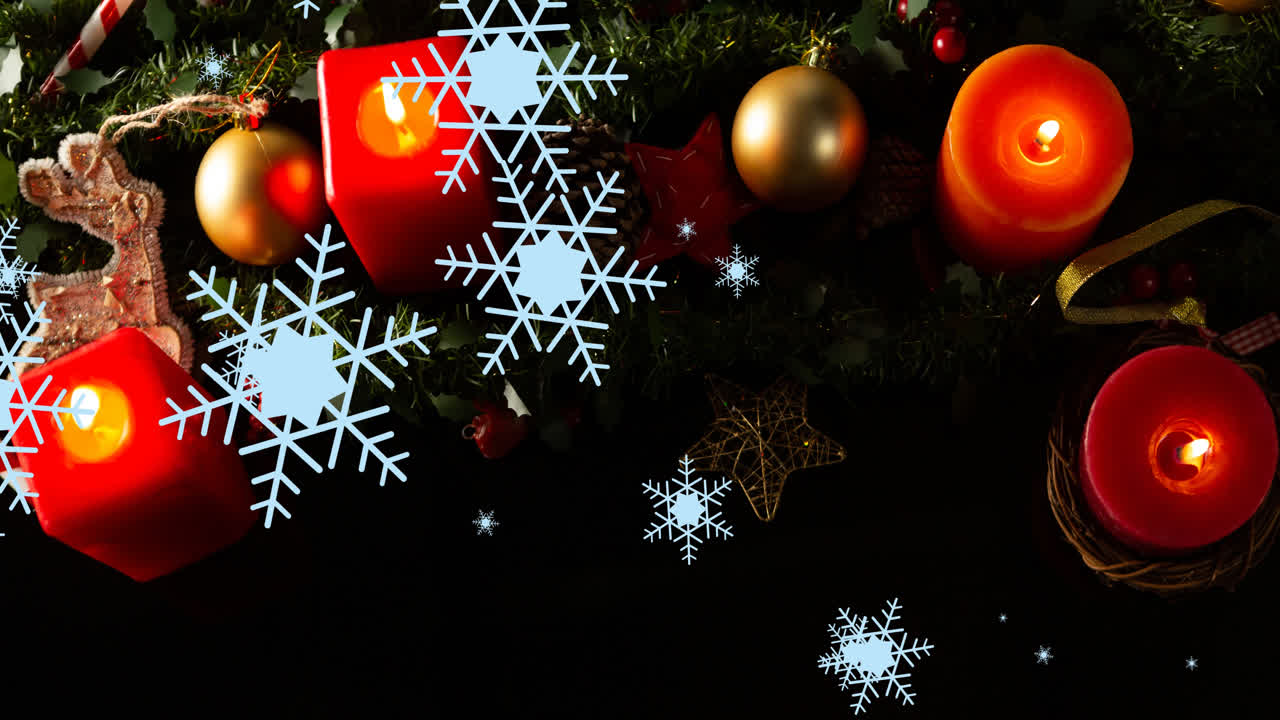 animación de la nieve cayendo sobre las decoraciones de navidad