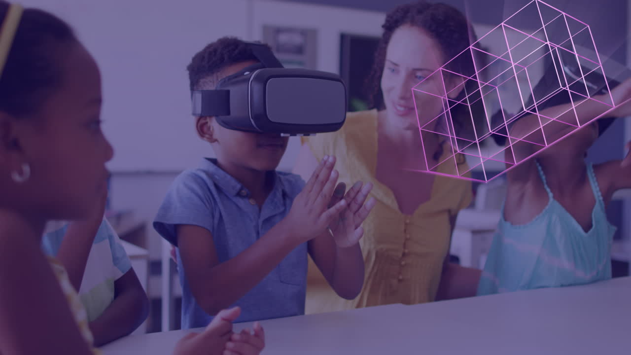 animación de formas 3d sobre feliz diversa maestra con alumnos en auriculares vr en el aula