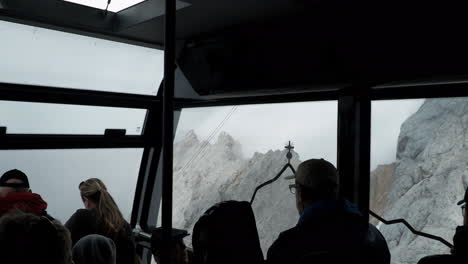 paseo en góndola por alta montaña en alemania