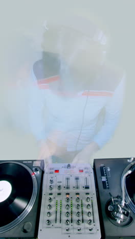 female-dj-vertical-video