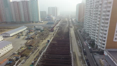 Volando-Sobre-La-Estación-De-Metro-En-Construcción-En-Moscú,-Rusia