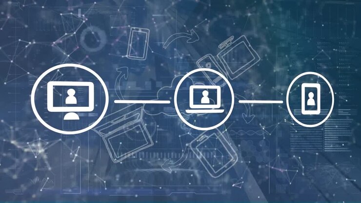 Animation af netværk af forbindelser med ikoner over databehandling på sort baggrund
