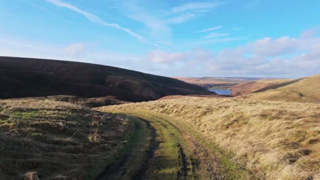 Imágenes-De-Vídeo-Del-Paisaje-Sombrío-Y-Salvaje-De-Los-Páramos-De-Yorkshire.