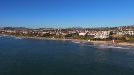 San-Clemente-Homes-Along-Coastal-Cliffs