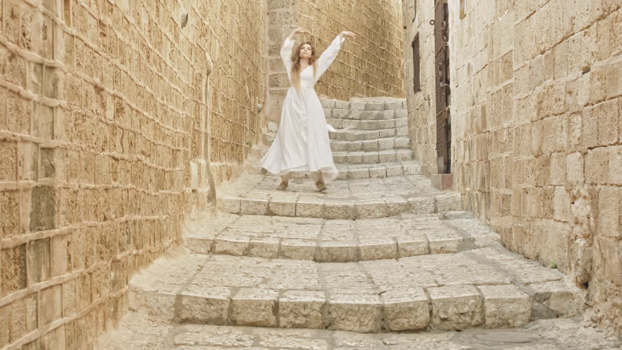 오래된 동맹국에서 부드럽게 움직입니다.