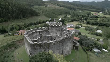 Aerial-shot-of-Moeche-Castle-built-in-the-15th-century-in-the-Ferrol-Region,-Galicia,-Spain