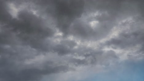 vista de fondo de tormenta fuerte