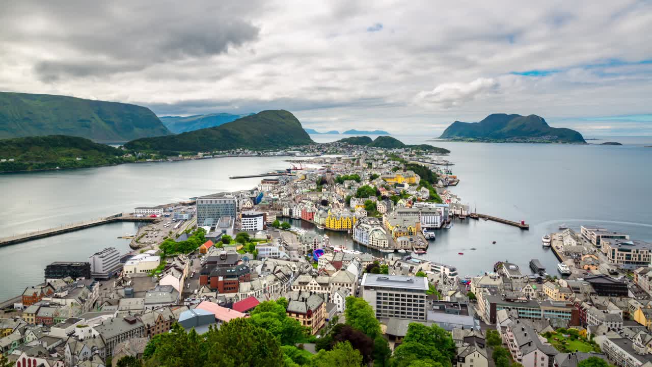 노르웨이 알레스룬드 시 에 있는 아크슬라