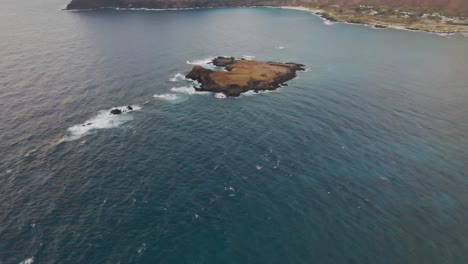 a slow and steady approach going towards makapuu beach