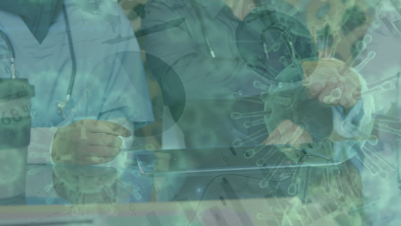 코로나19 세포가 디지털 태블릿을 통해 논의하는 의사 팀을 상대로 움직입니다.