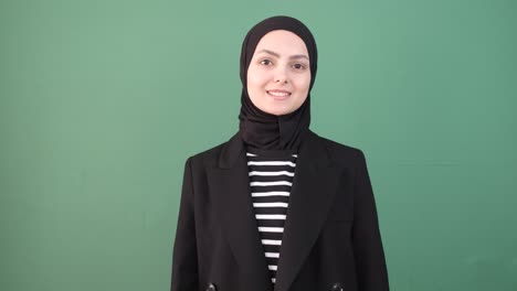 Glückliches-Gesicht-Einer-Muslimischen-Frau