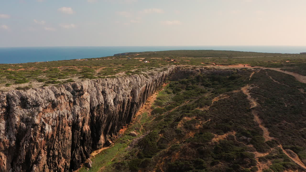 antena: el paisaje alrededor del cabo de são vicente en el algarve, portugal