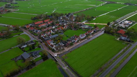 Wunderschönes-Ländliches-Dorf-Zunderdorp-In-Den-Niederlanden,-Drohnenansicht-Von-Oben