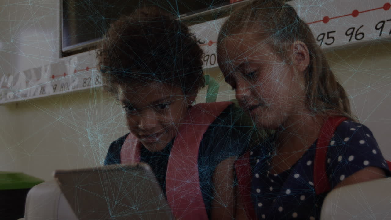 animación del procesamiento de datos en diversos niños que utilizan tableta