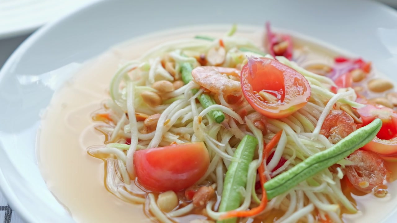 Spicy Noodle Salad with Tomato, Green Bean, Shrimp, Cucumber and Fresh Vegetables