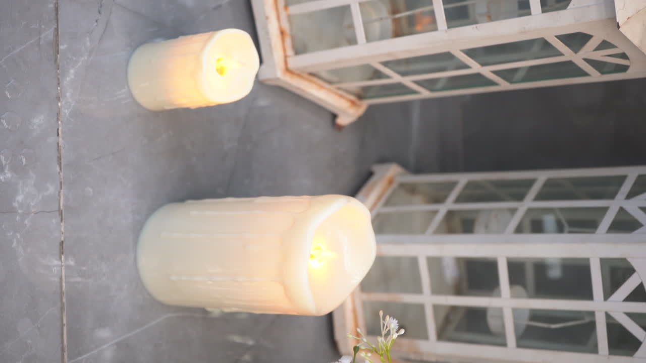 꽃과 양초 공예품 전시품