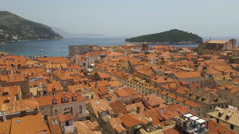 vista de los tejados del casco antiguo de dubrovnik