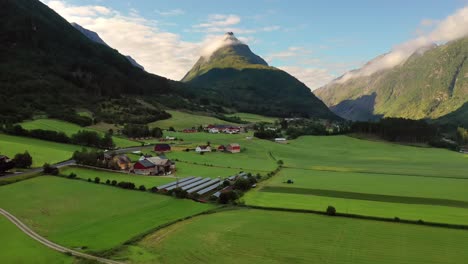 imágenes aéreas de la hermosa naturaleza de noruega