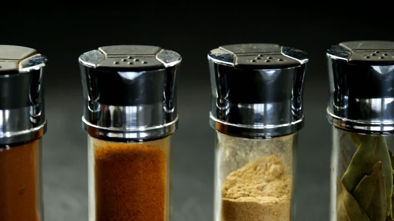 여러 가지 향신료 의 병 4k