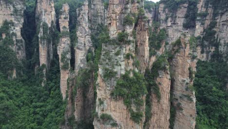 Echte-Avatar-Berge-In-China