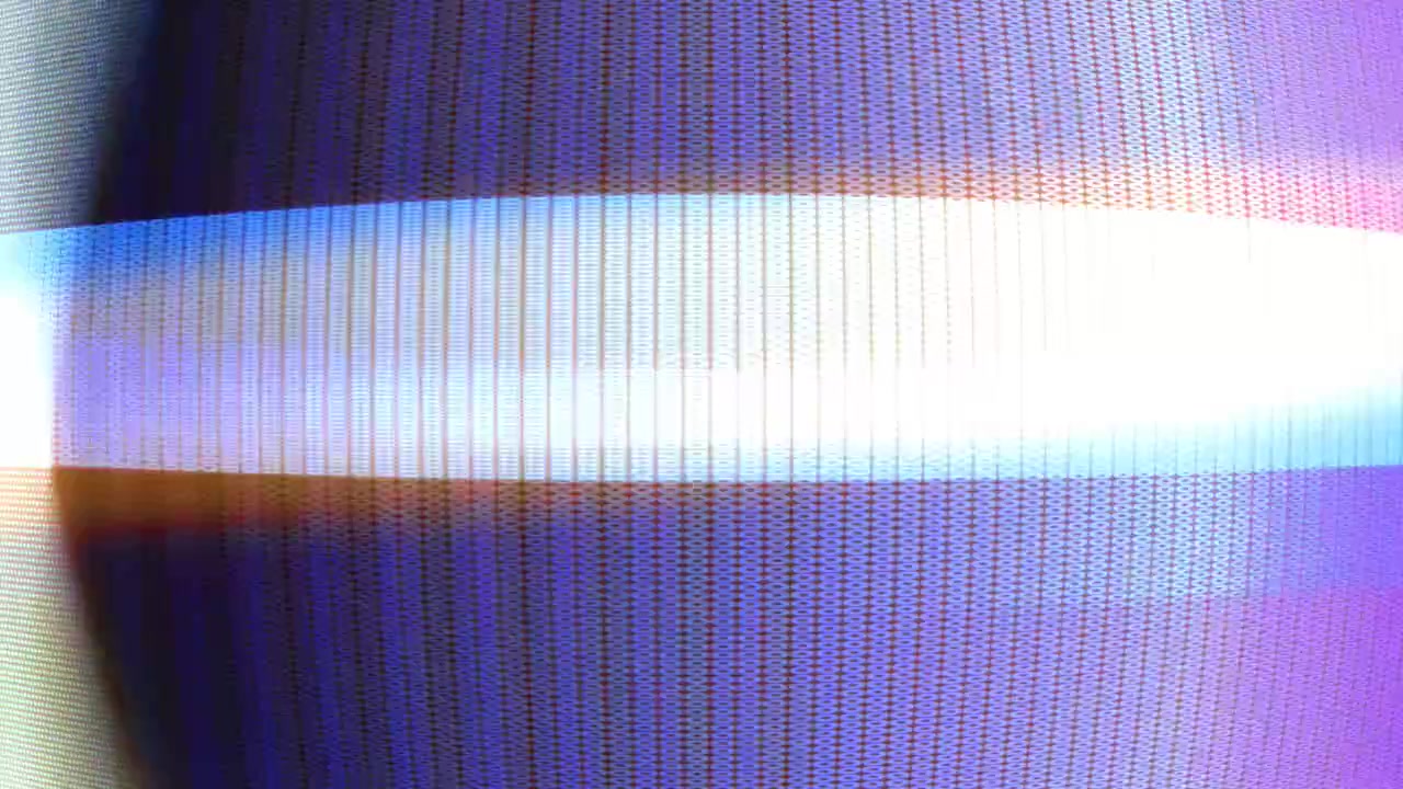 Effetto glitch digitale astratto con luce sfarfallante e linee di scansione