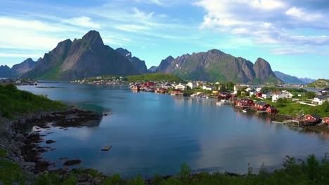 Panorama-Islas-Del-Archipiélago-De-Lofoten