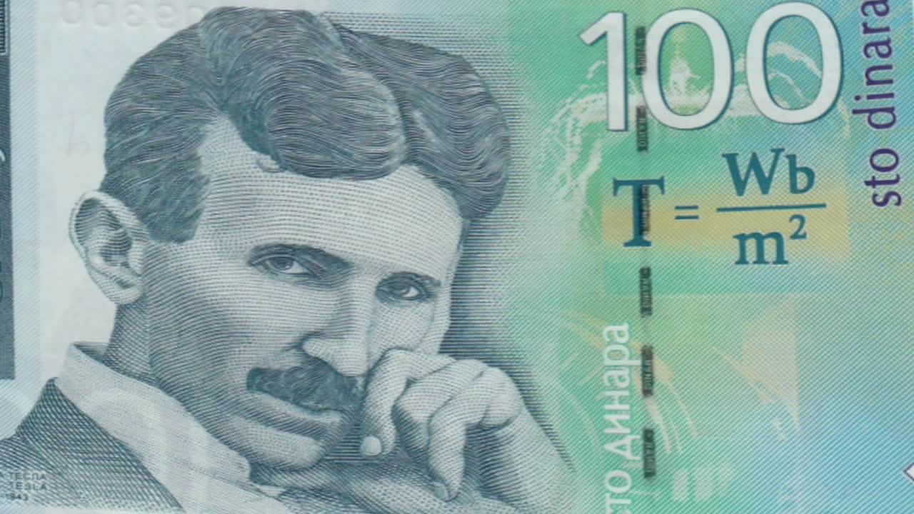100 Serbian Dinar Banknote with Nikola Tesla on Green Screen