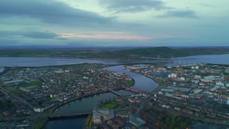 Panorámica-Muy-Por-Encima-De-La-Ciudad-Escocesa-De-Inverness