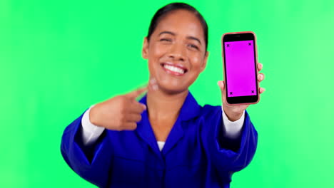 teléfono publicitario, señalando