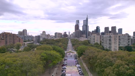 drone 4k philadelphia skyline - cloudy