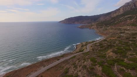 Antena:-Una-Playa-En-La-Isla-De-Karpathos,-Grecia