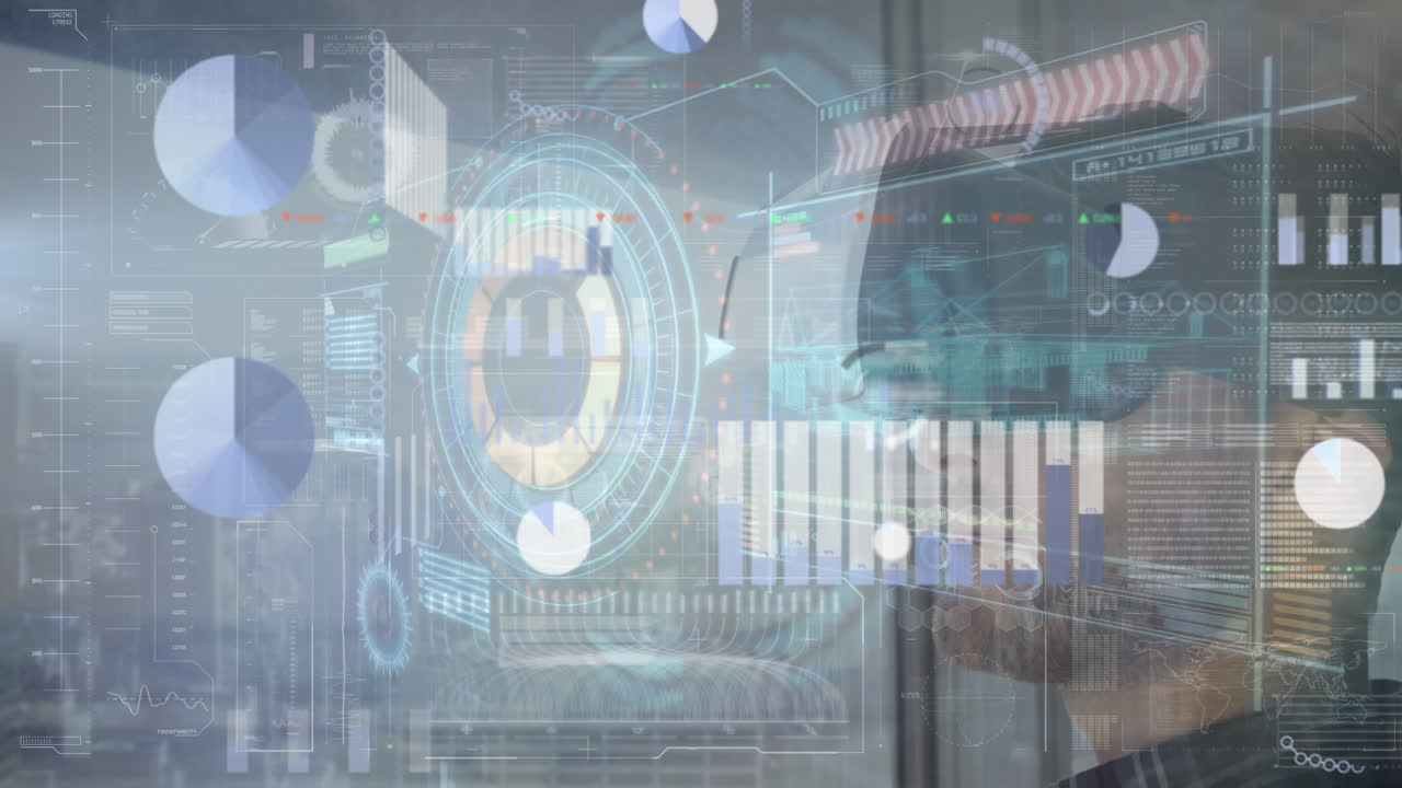 animación de la interfaz infográfica sobre el hombre barbudo caucásico usando auriculares vr en la oficina.