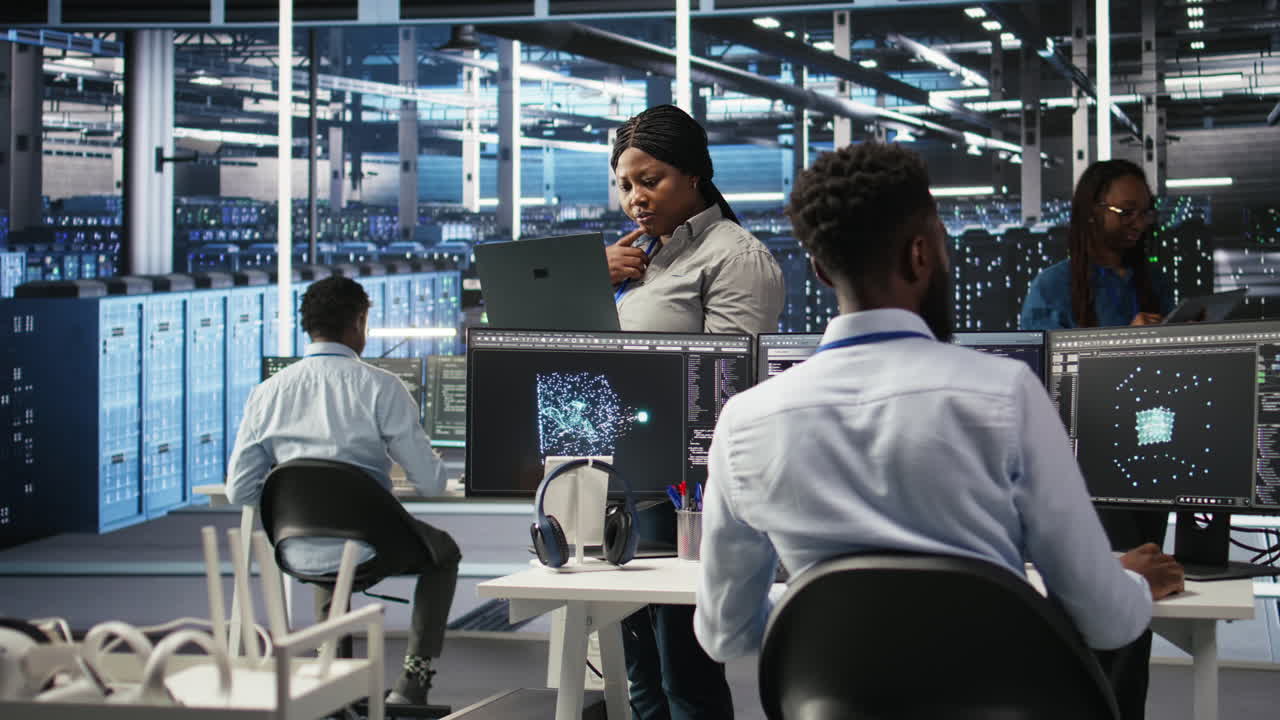 Data center computer scientists use node tree programming to identify issues