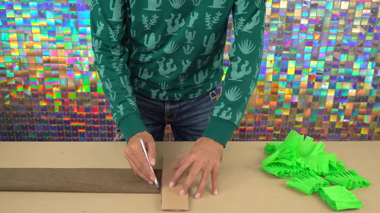 DIY Christmas Tree Decoration from Cardboard and Paper