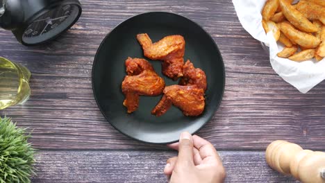 alas de pollo deliciosamente fritas