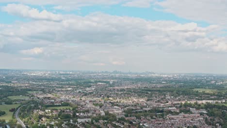 Disparo-De-Dron-Deslizante-Del-Horizonte-Central-De-Londres-Desde-Far-West-Richmond-Twickenham