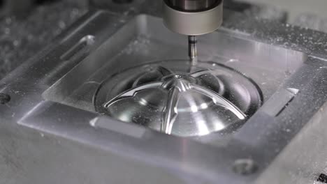 metalurgia cnc máquina de fresado de torno. corte de metal tecnología de procesamiento moderno.