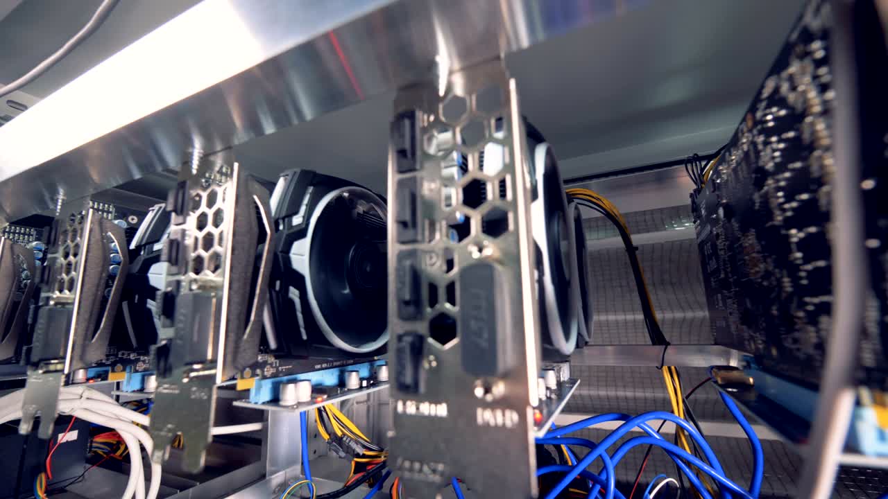 múltiples unidades de procesamiento gráfico están minando criptomoneda