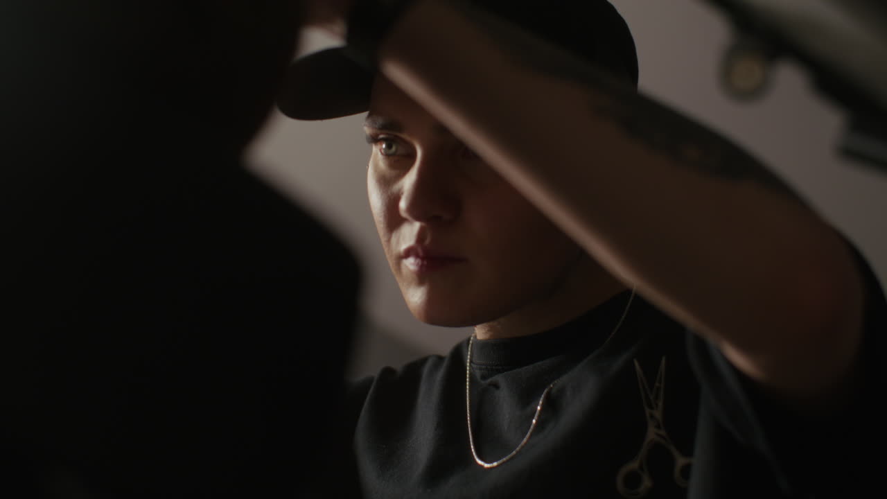 Close-up of a hair stylist preparing for a haircut