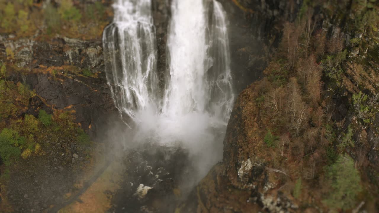 vista aérea de la cascada skjerfossen