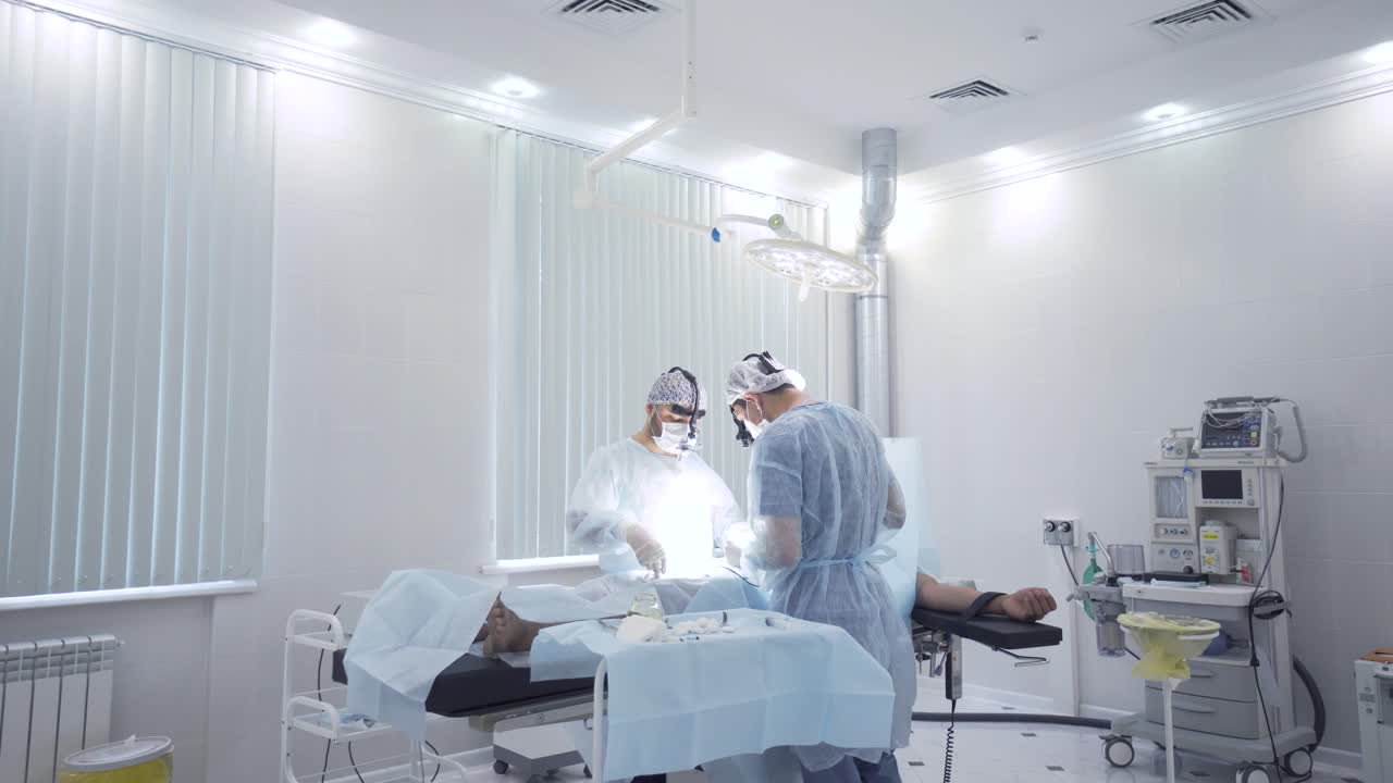 수술실에서 수술 절차