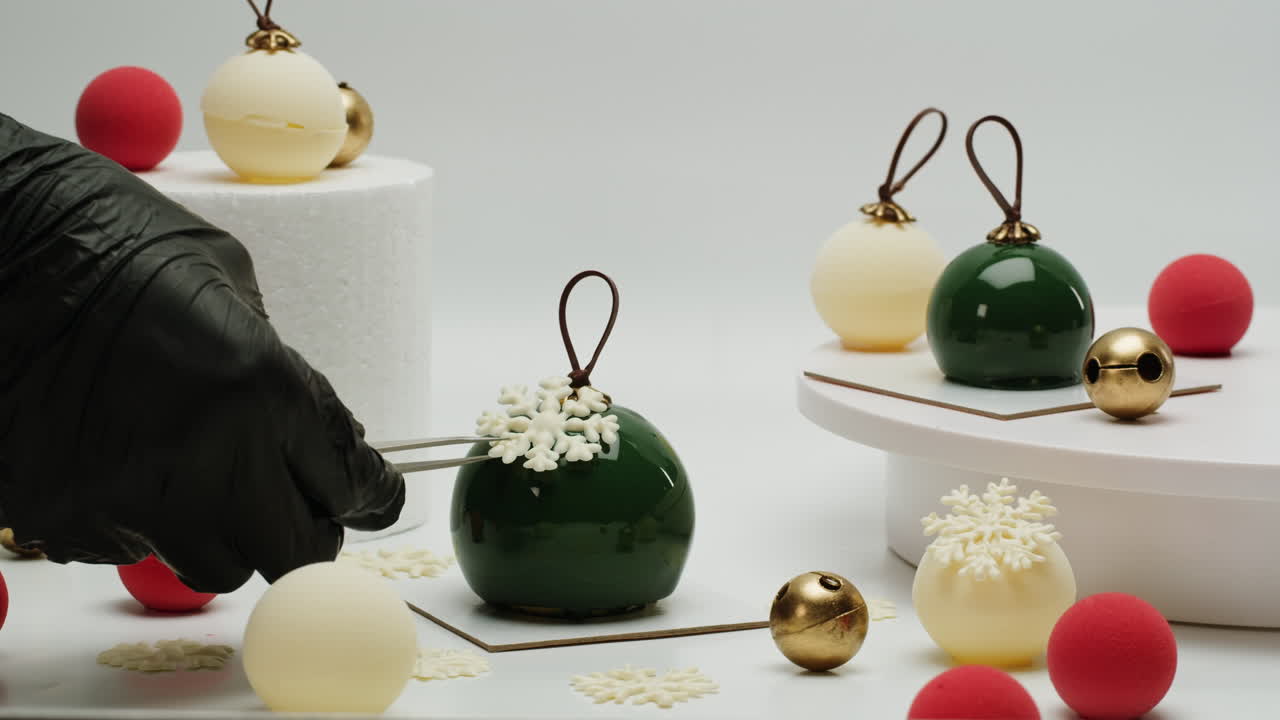 Christmas Dessert Ornaments - Making Miniature Christmas Decorations