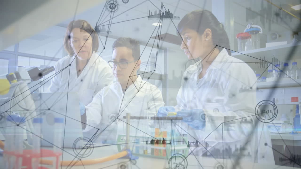 실험실에서 연구를 수행하는 과학자, 네트워크 연결 애니메이션으로 데이터를 분석하는 과학자