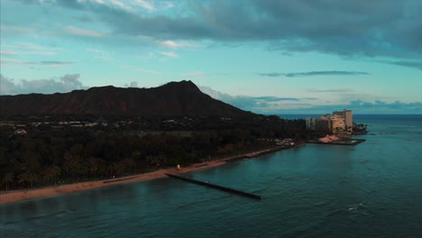 imágenes aéreas de drones de honolulu, hawaii