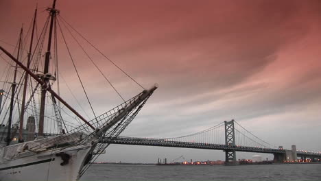 El-Puente-Ben-Franklin-Se-Extiende-Por-Filadelfia-Y-Nueva-Jersey-3