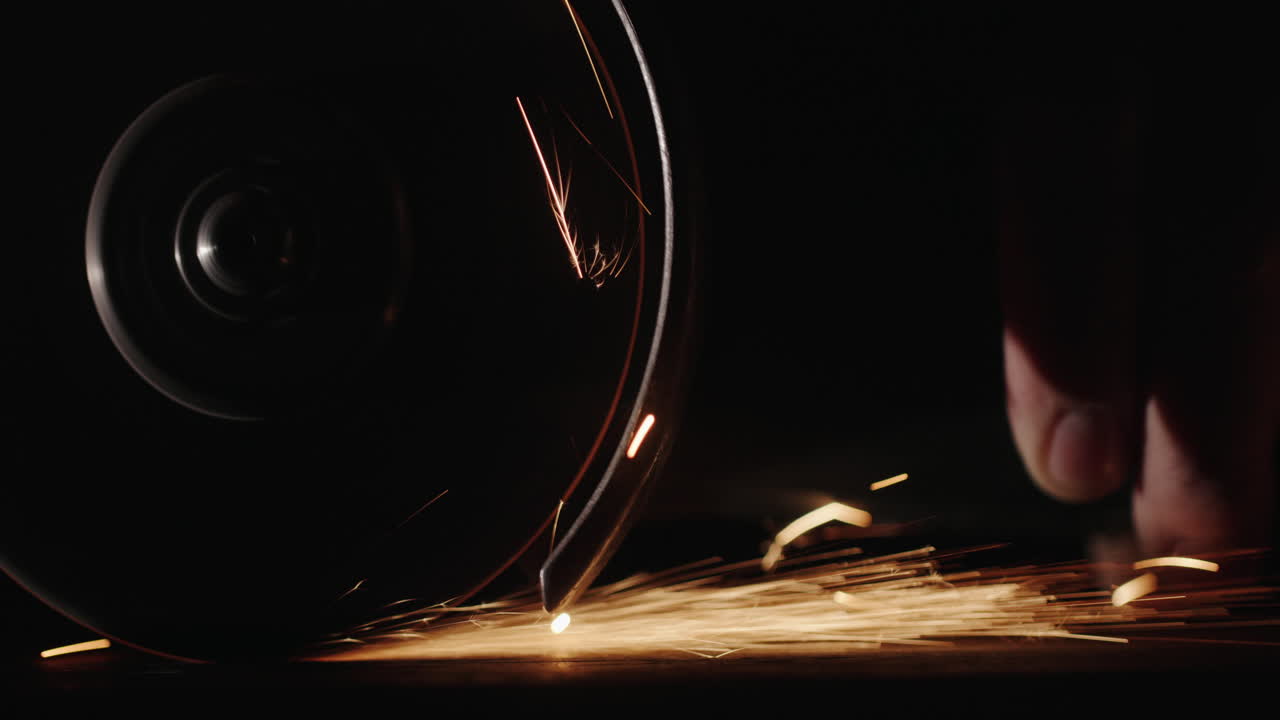 soldaduras de soldador en fábrica