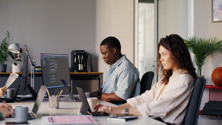 Team Collaboration in a Modern Office