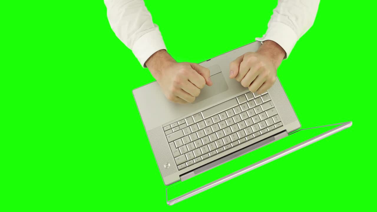 visión general de un hombre de negocios usando una computadora portátil